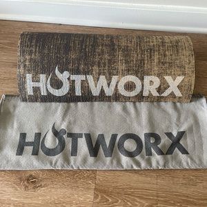 HotWorx mat & towel